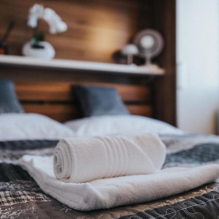Hotel Horse Riding - Jezdecky Areal Trsice Ngoại thất bức ảnh